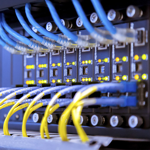 Instalação e Manutenção de rede de dados e voz